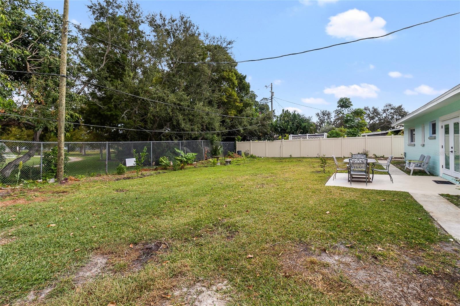 Image 36 of 44 For 3700 Whiting Drive Se