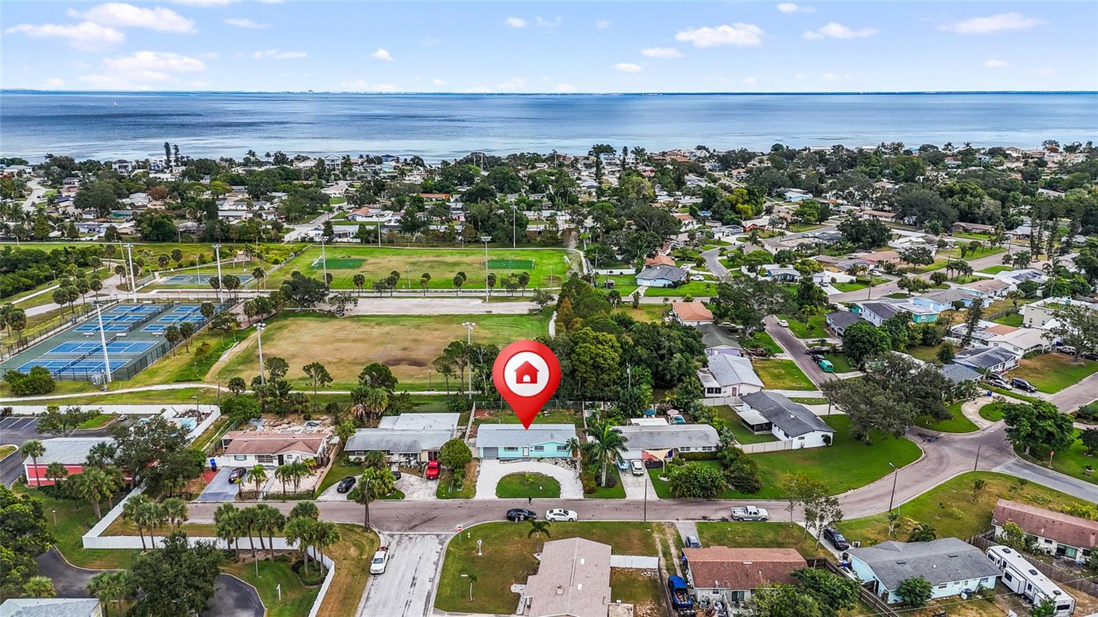 Image 39 of 44 For 3700 Whiting Drive Se