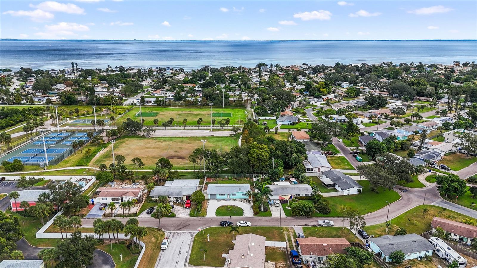 Image 42 of 44 For 3700 Whiting Drive Se