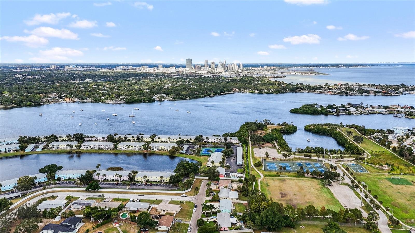 Image 44 of 44 For 3700 Whiting Drive Se