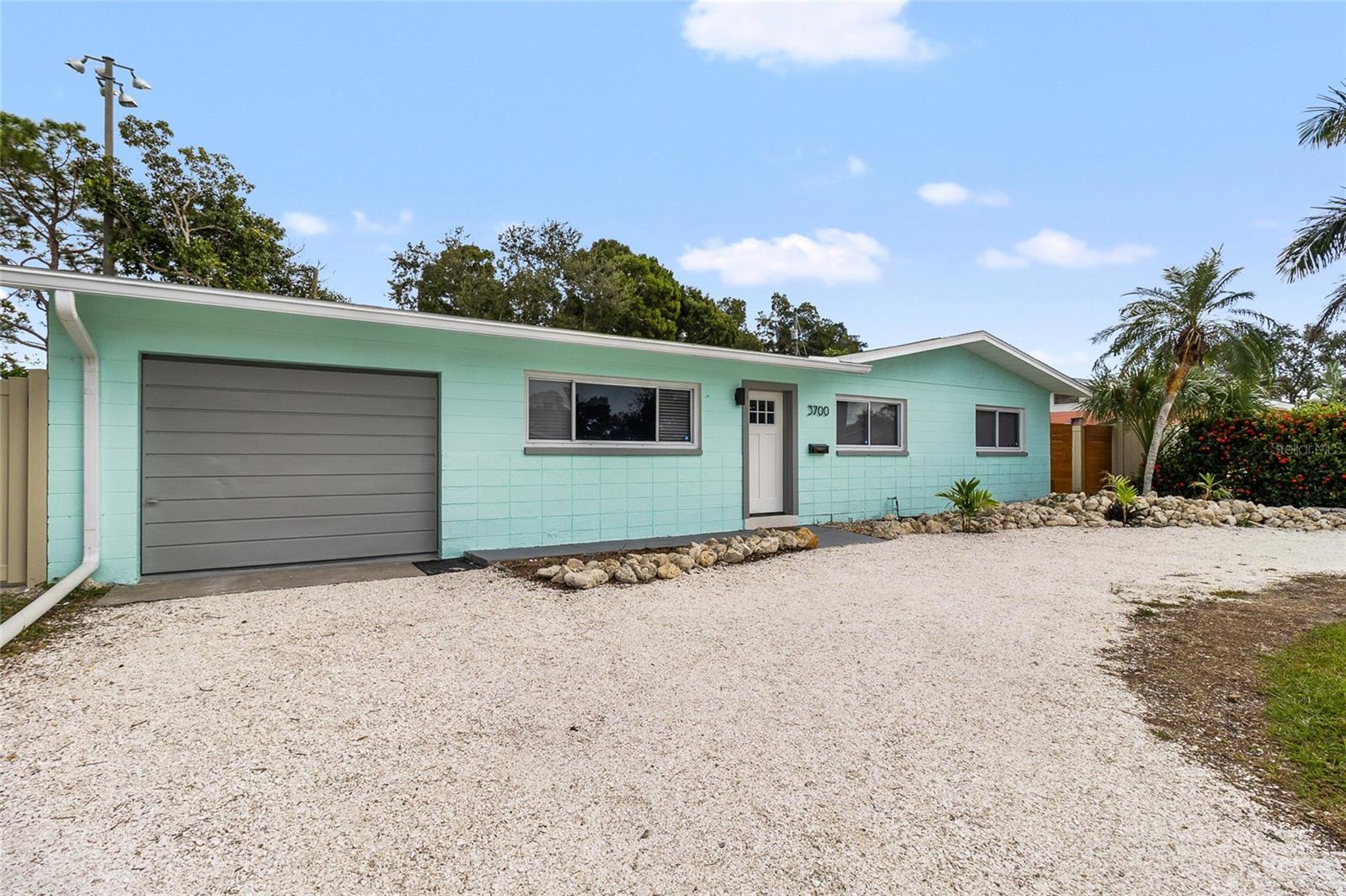 Image 6 of 44 For 3700 Whiting Drive Se