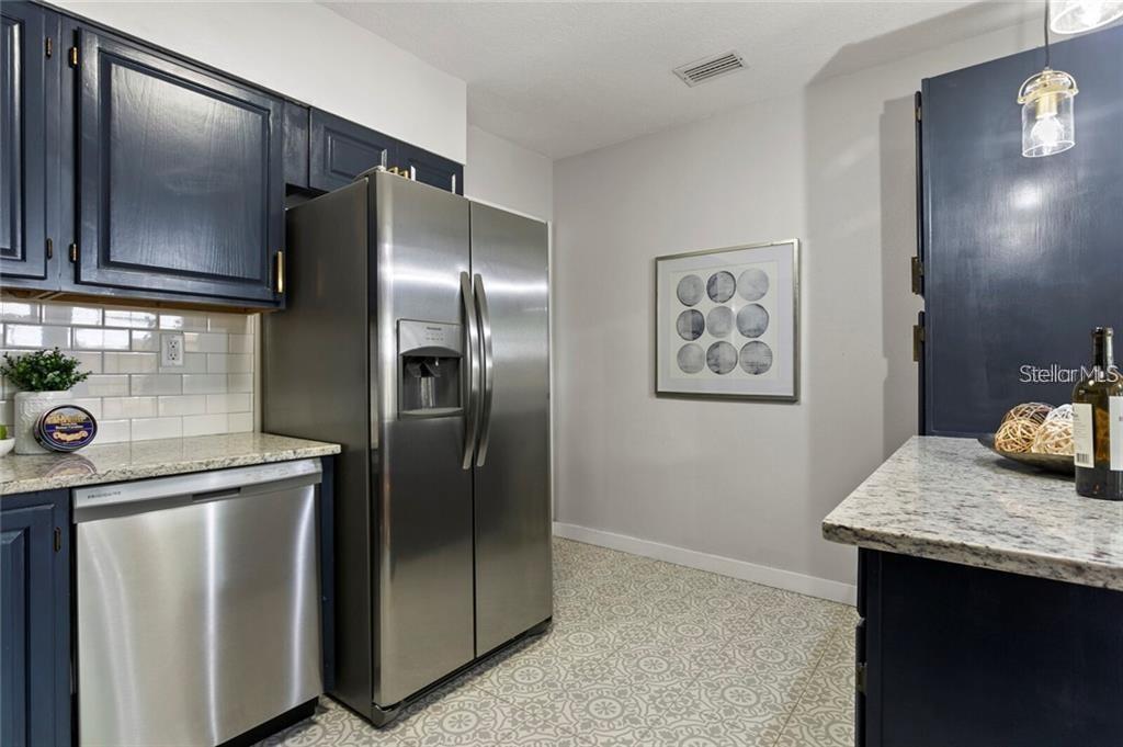 Image 4 of 32 For 1004 Jean Street