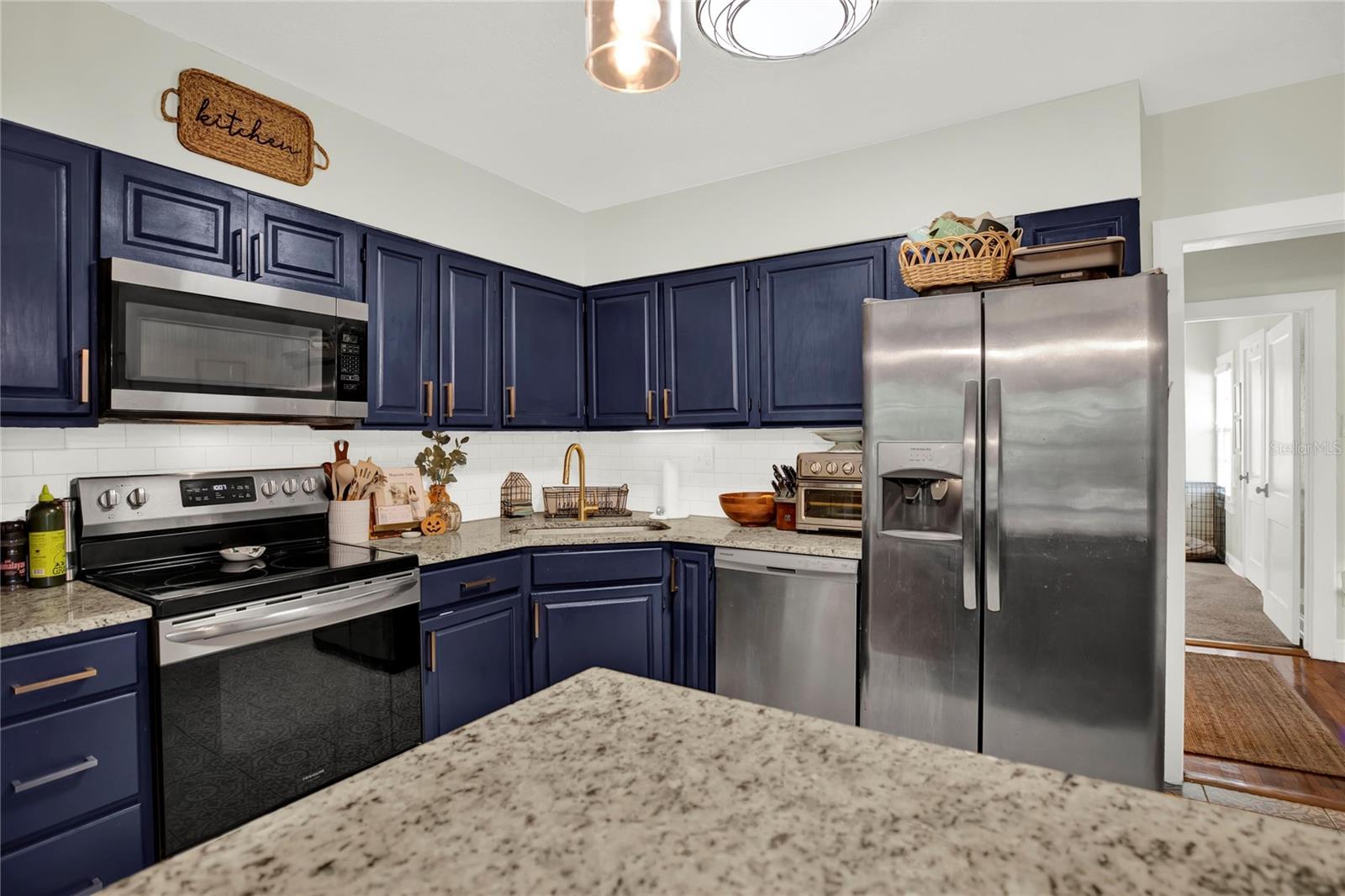 Image 5 of 32 For 1004 Jean Street