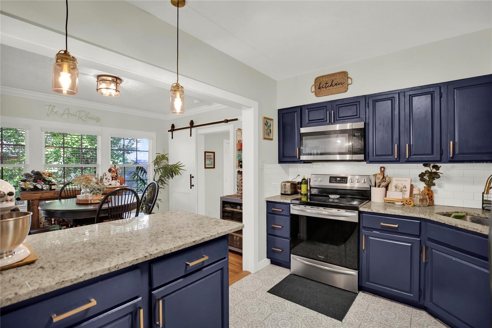 Image 6 of 32 For 1004 Jean Street