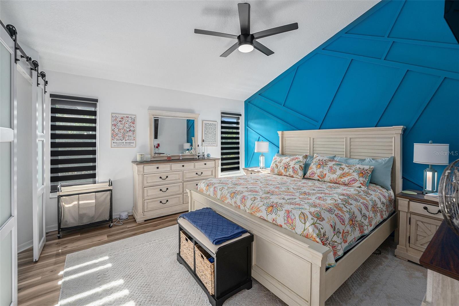 Image 15 of 32 For 724 Crestridge Drive