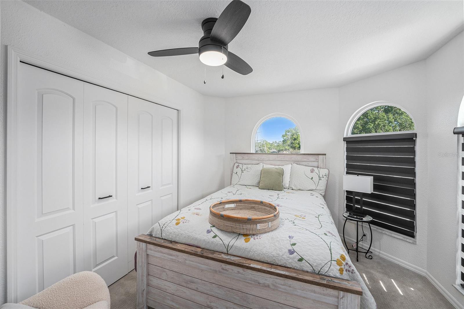 Image 19 of 32 For 724 Crestridge Drive