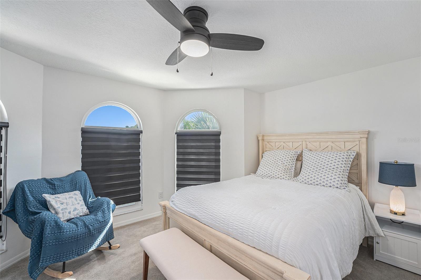 Image 20 of 32 For 724 Crestridge Drive