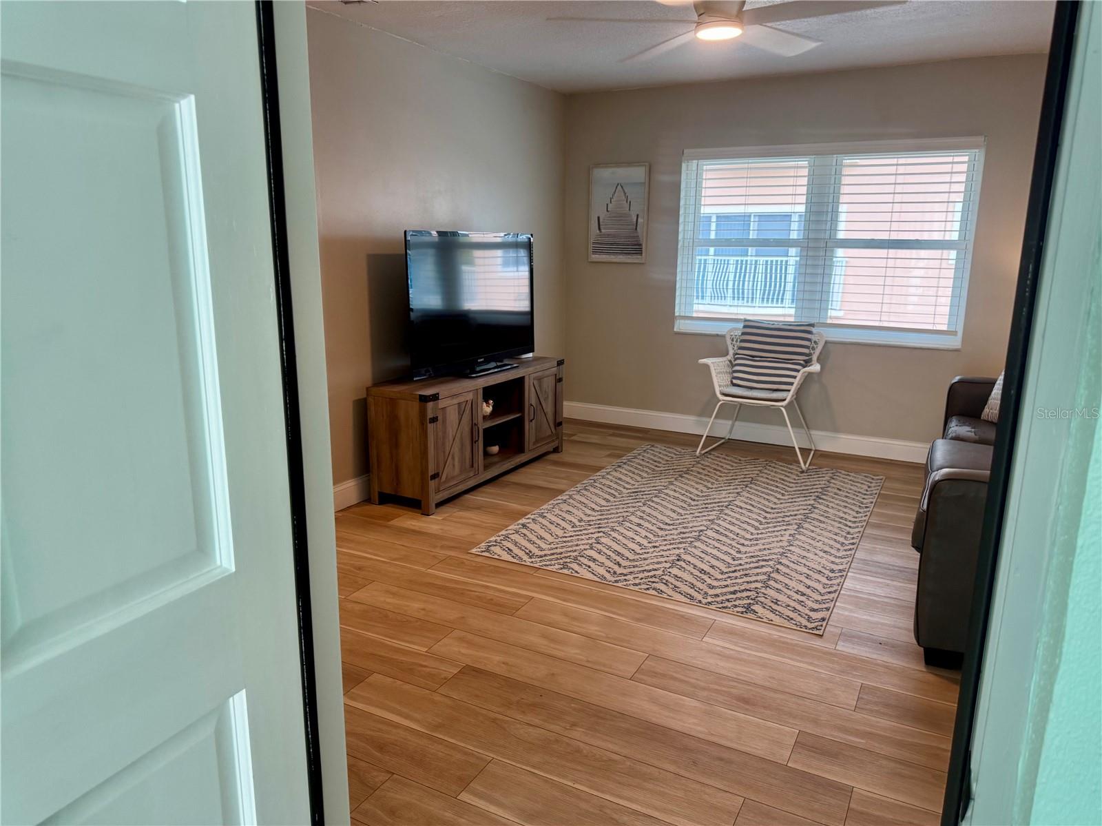 Image 6 of 30 For 10 164th Ave 11