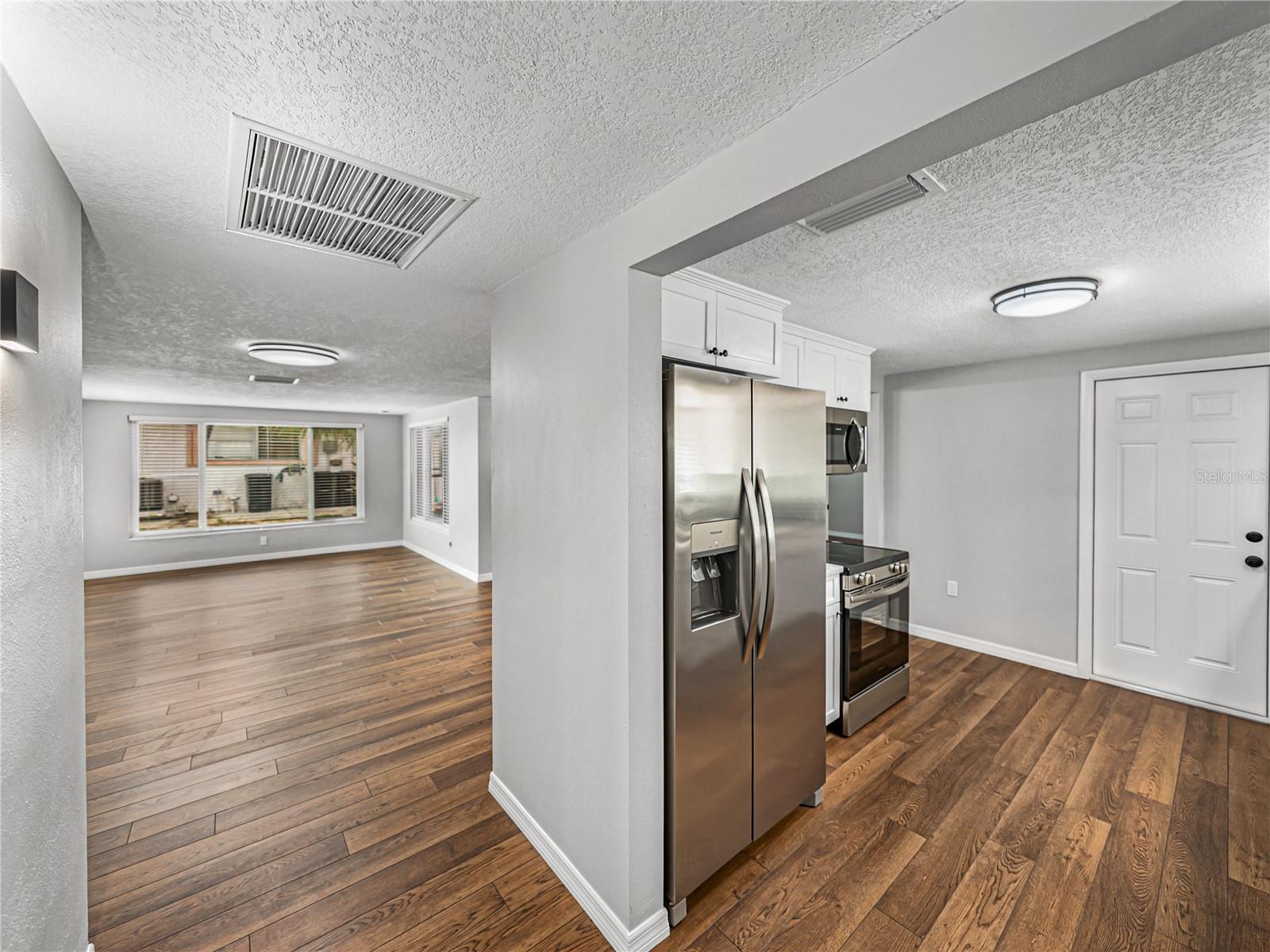 Image 10 of 50 For 7824 Lotus Drive