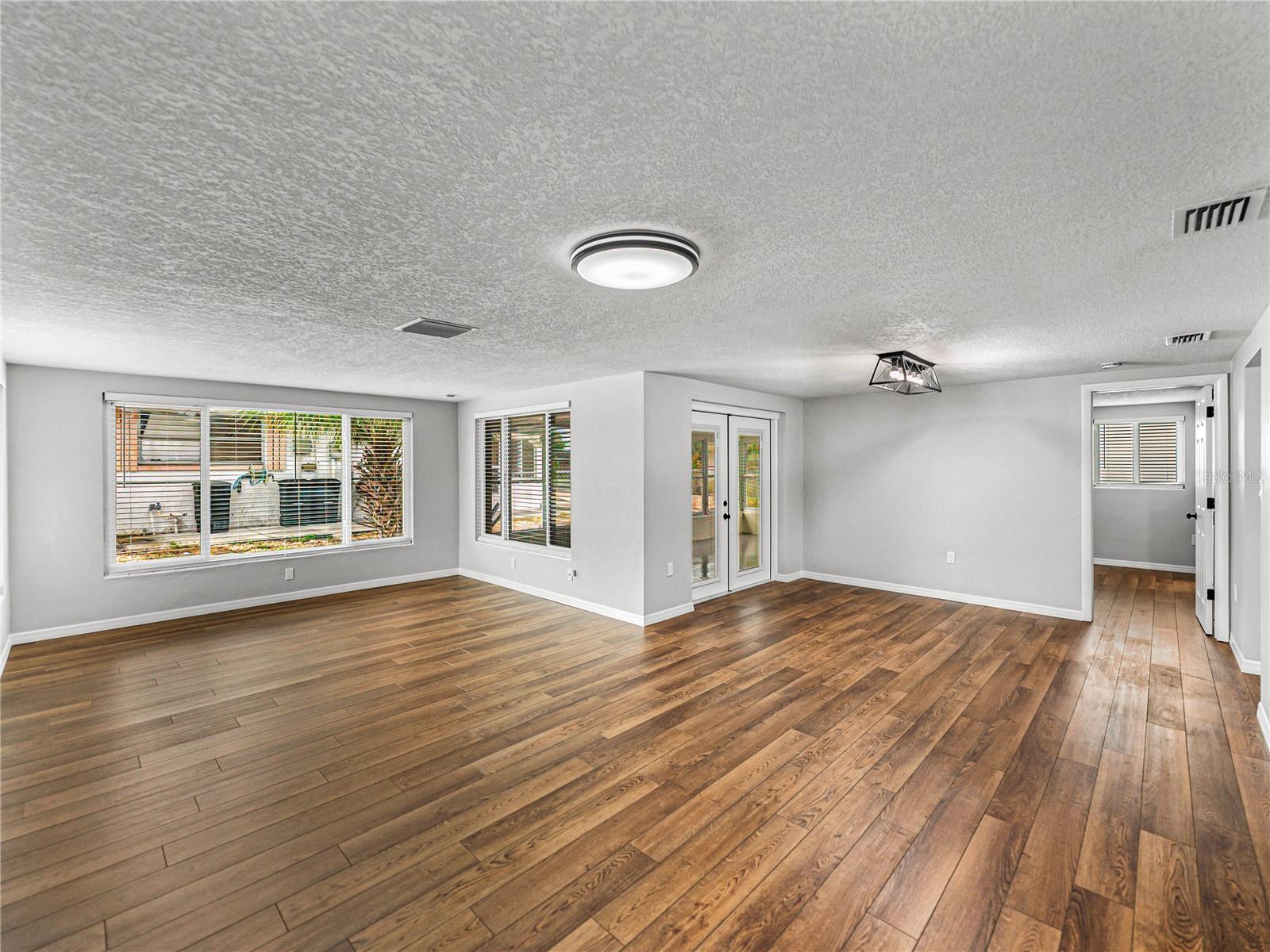 Image 17 of 50 For 7824 Lotus Drive