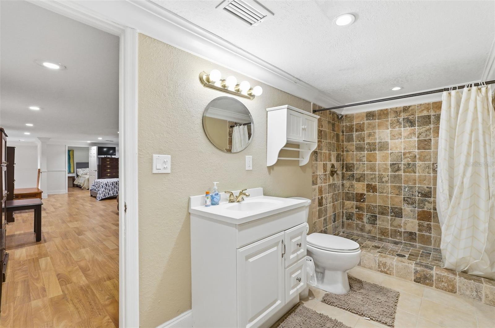 Image 30 of 91 For 13010 114th Avenue N