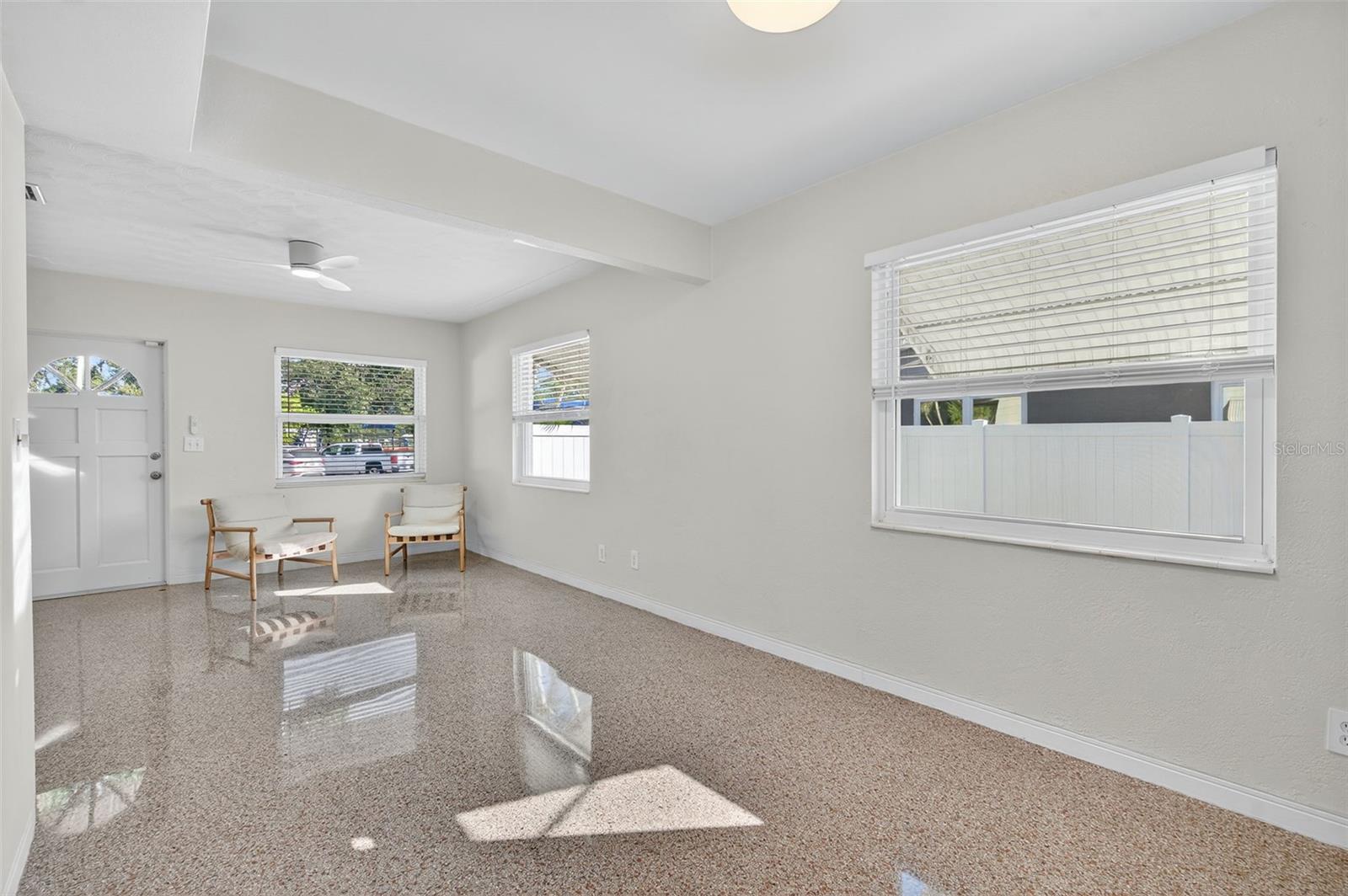 Image 11 of 57 For 5410 19th Ave S