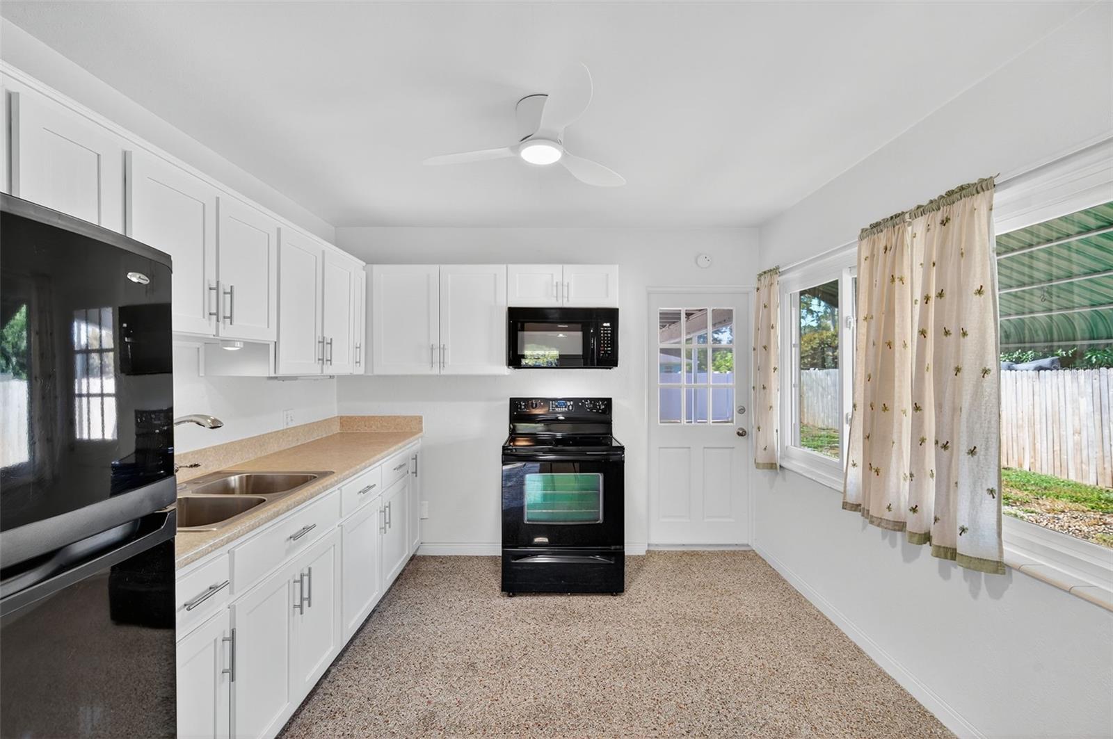 Image 13 of 57 For 5410 19th Ave S