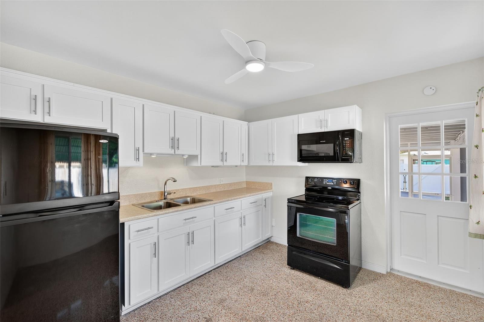 Image 14 of 57 For 5410 19th Ave S