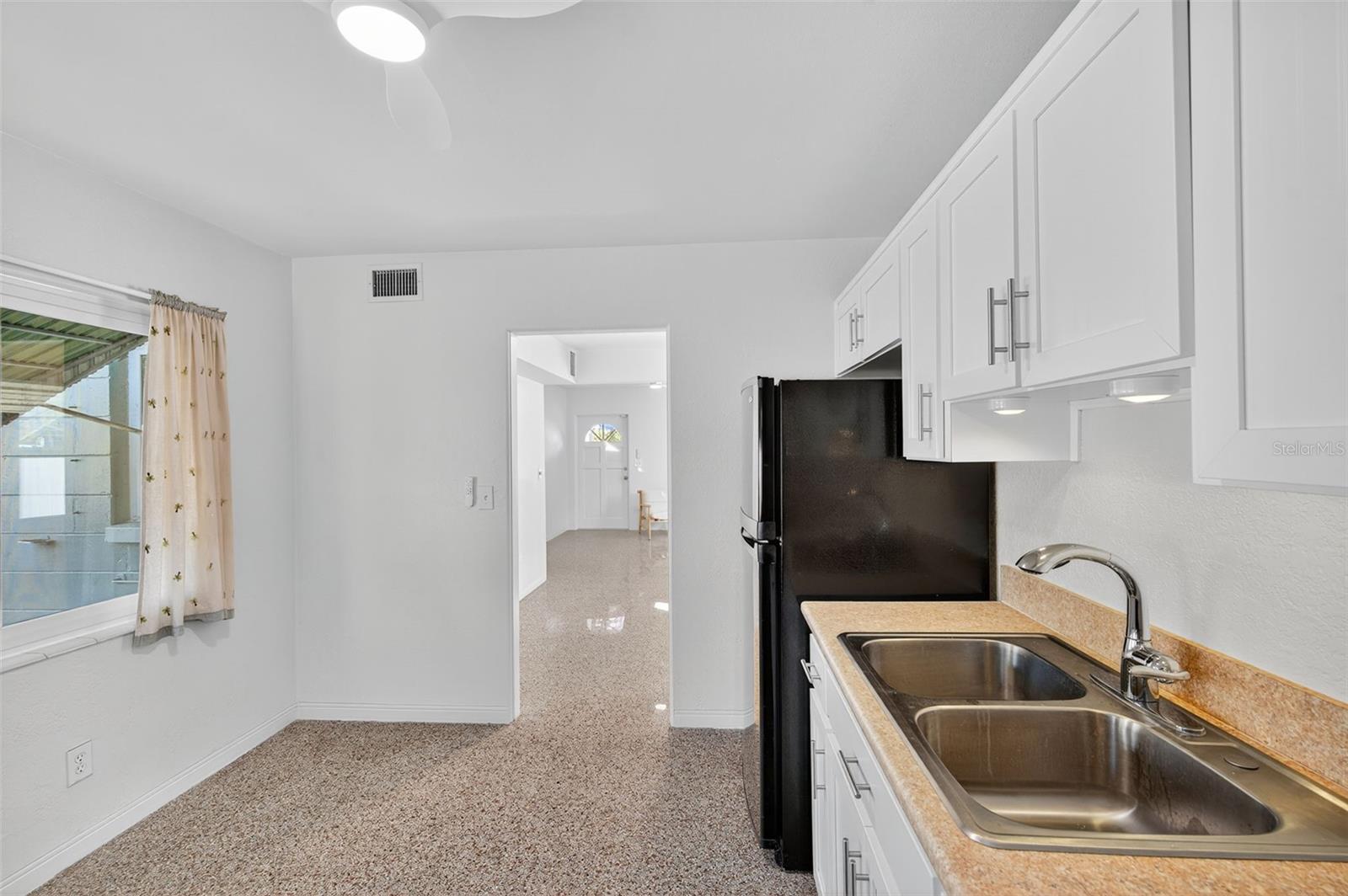 Image 17 of 57 For 5410 19th Ave S