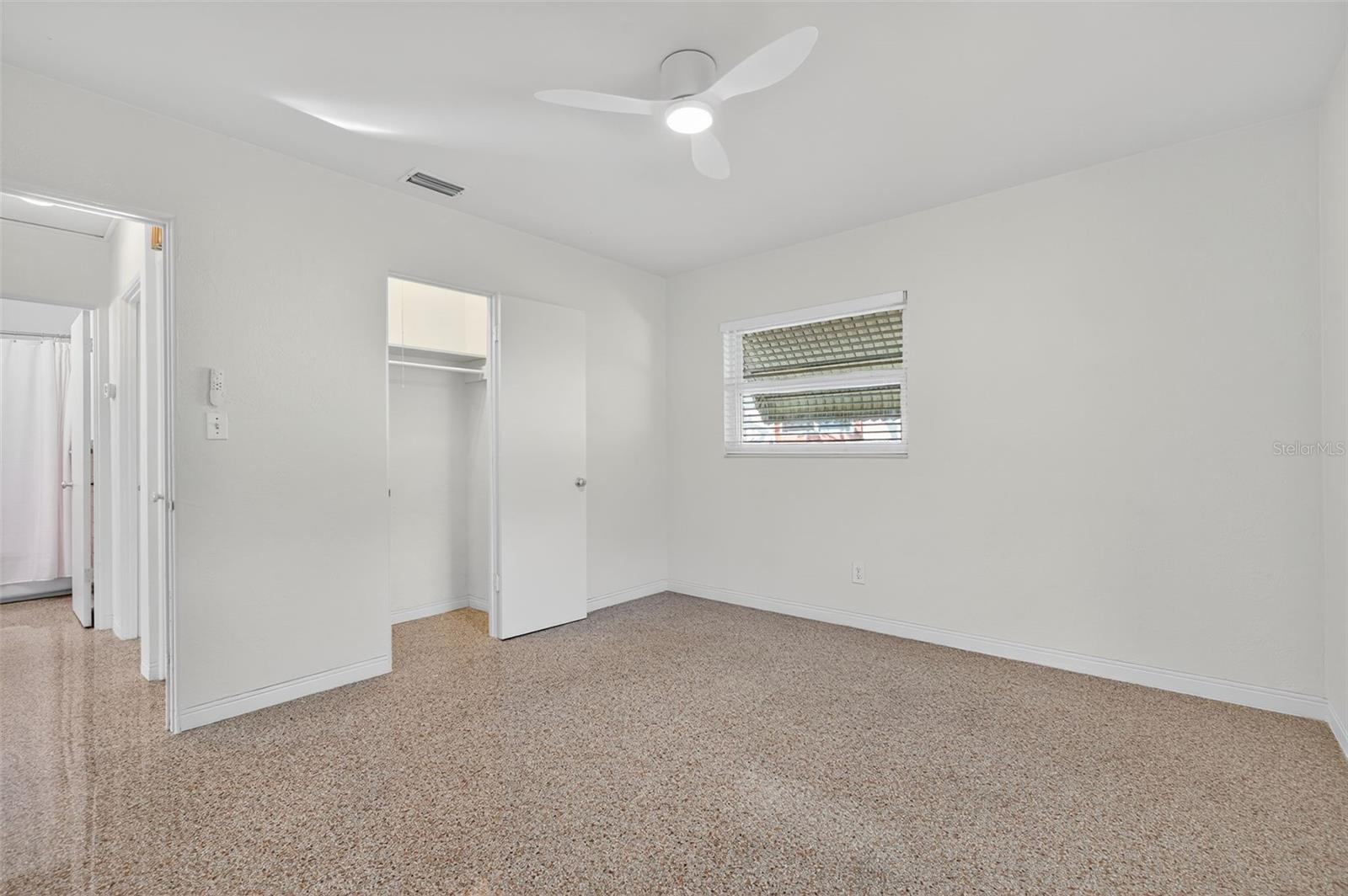 Image 21 of 57 For 5410 19th Ave S