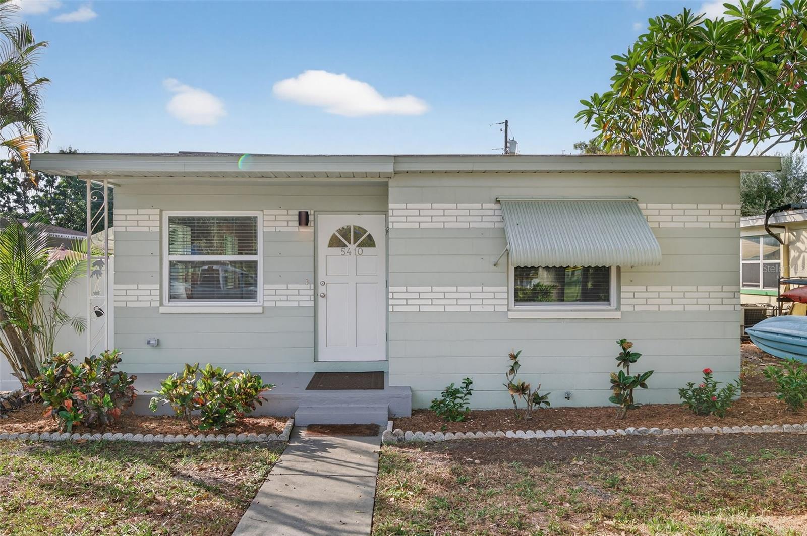 Image 3 of 57 For 5410 19th Ave S