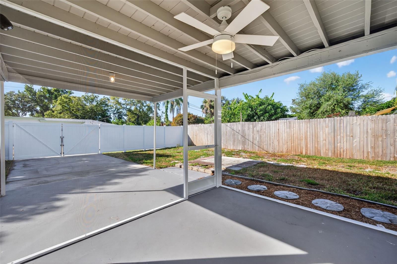 Image 34 of 57 For 5410 19th Ave S