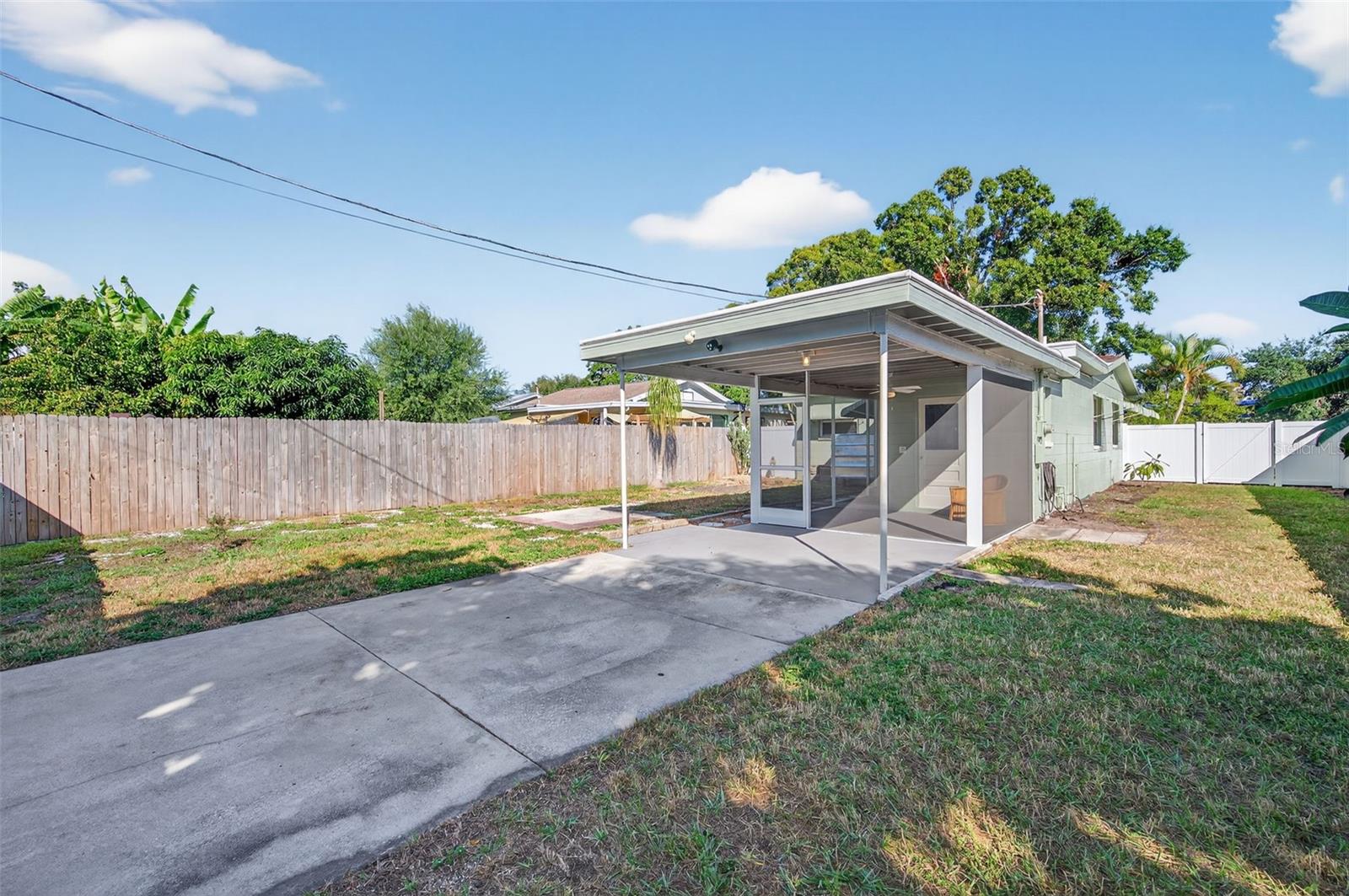 Image 36 of 57 For 5410 19th Ave S