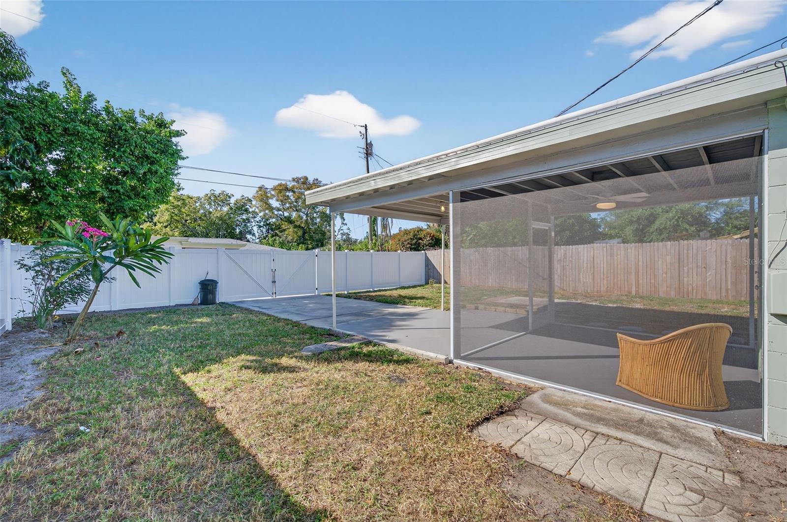 Image 37 of 57 For 5410 19th Ave S