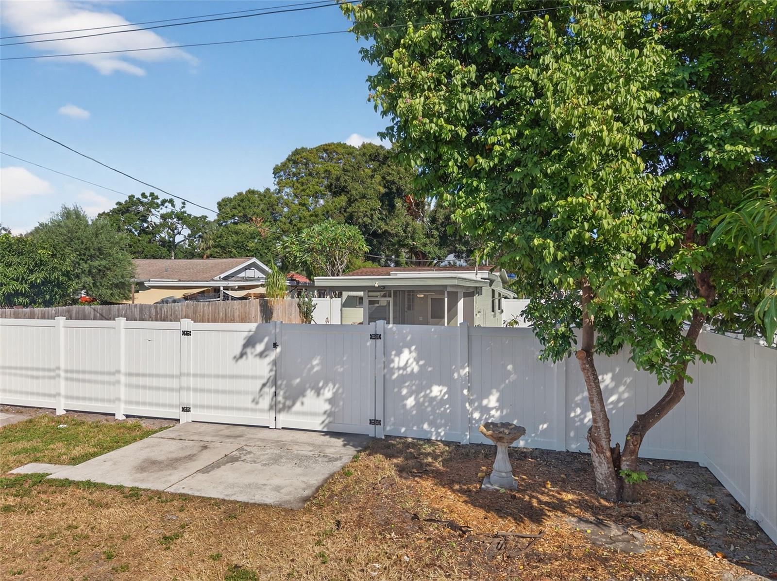 Image 40 of 57 For 5410 19th Ave S