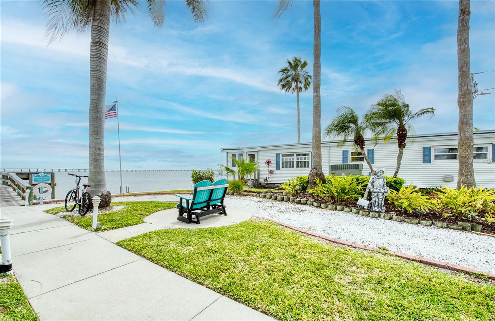 Image 11 of 52 For 18675 Us Highway 19 N 397