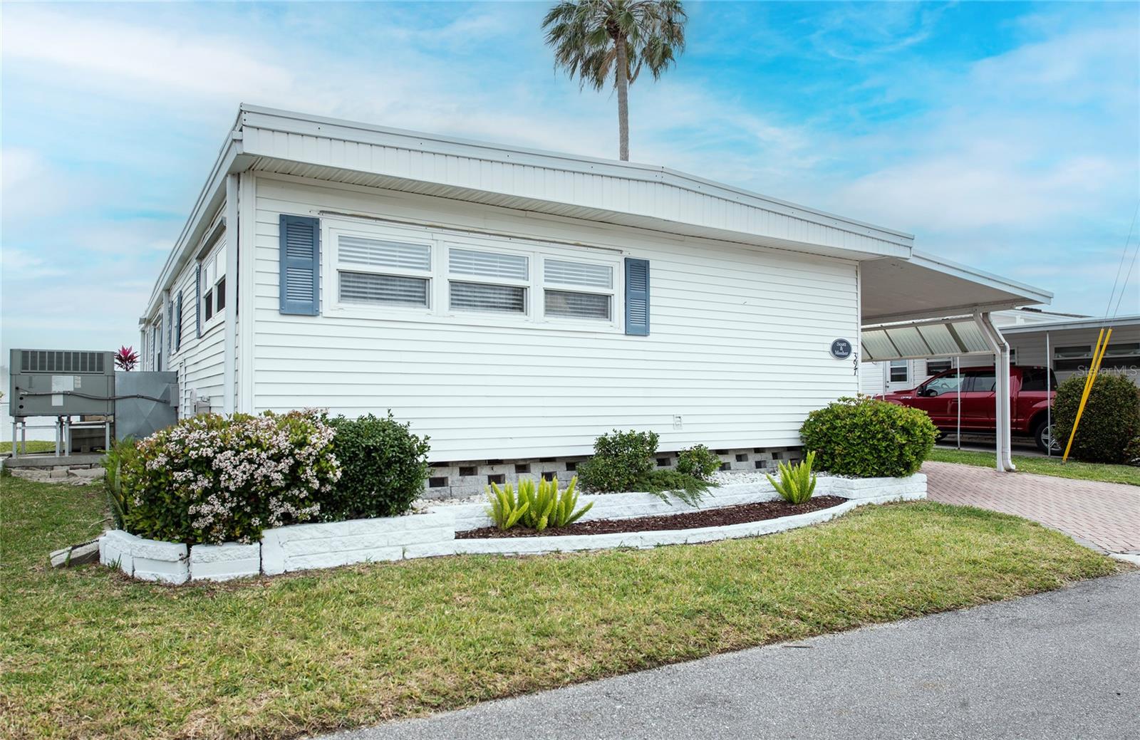 Image 17 of 52 For 18675 Us Highway 19 N 397