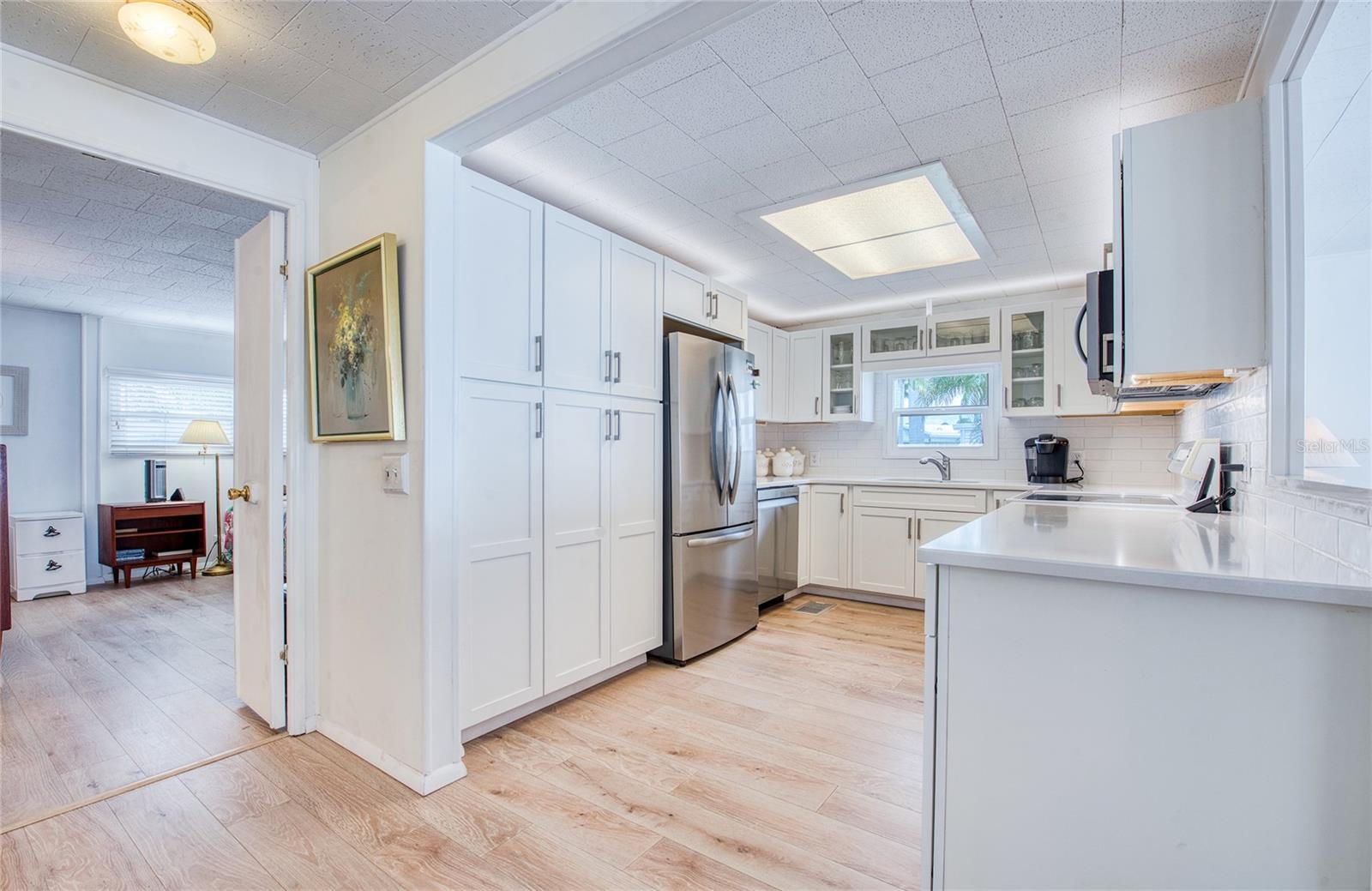 Image 34 of 52 For 18675 Us Highway 19 N 397