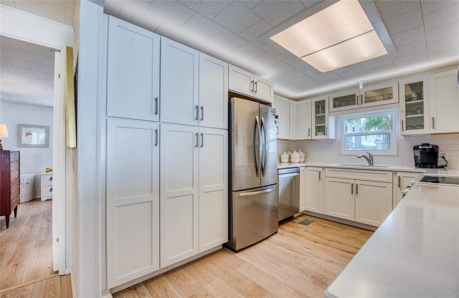 Image 36 of 52 For 18675 Us Highway 19 N 397