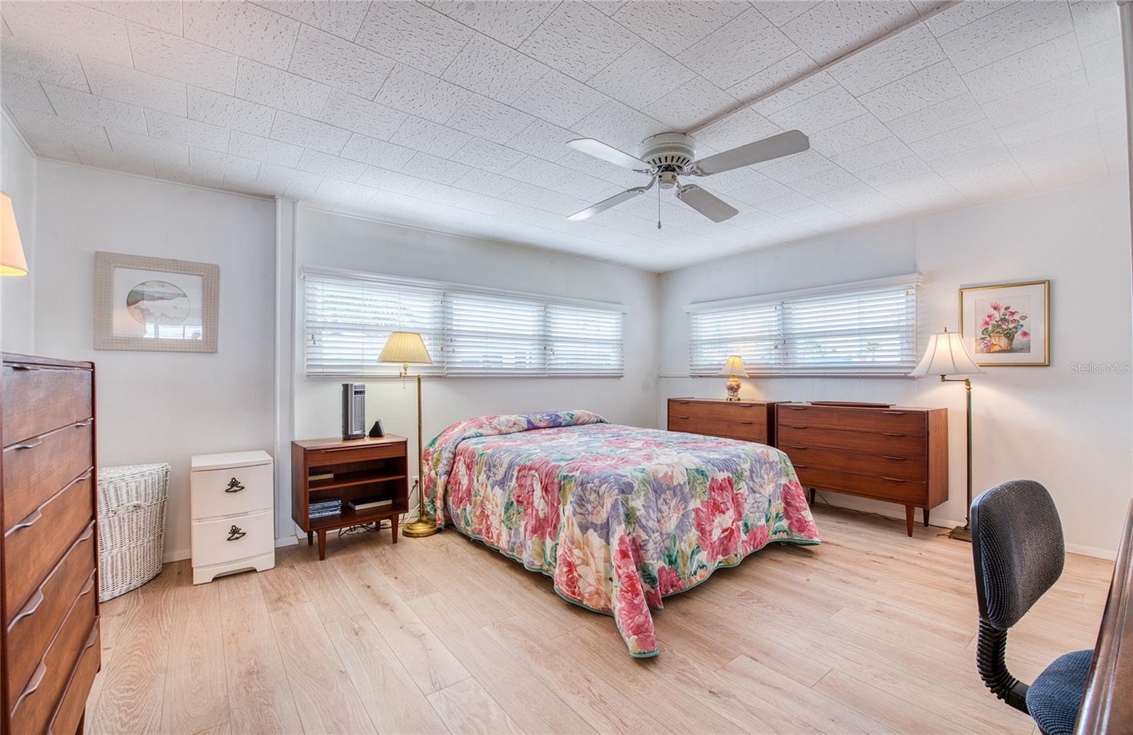 Image 44 of 52 For 18675 Us Highway 19 N 397