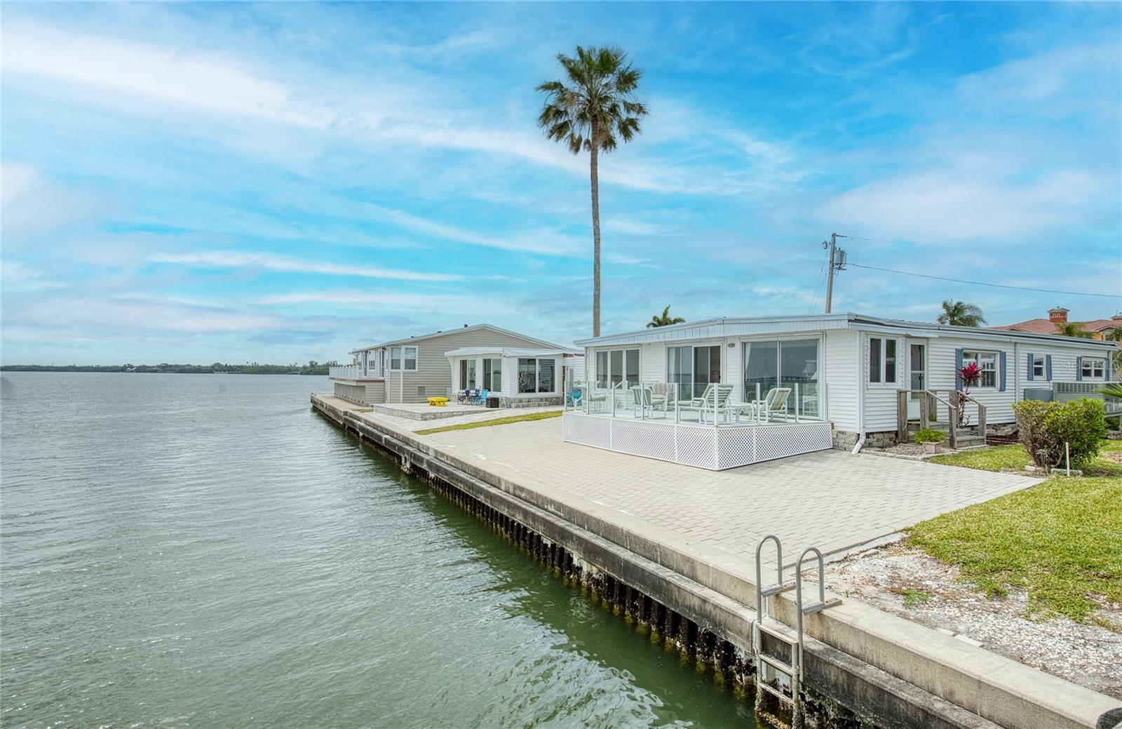 Image 9 of 52 For 18675 Us Highway 19 N 397