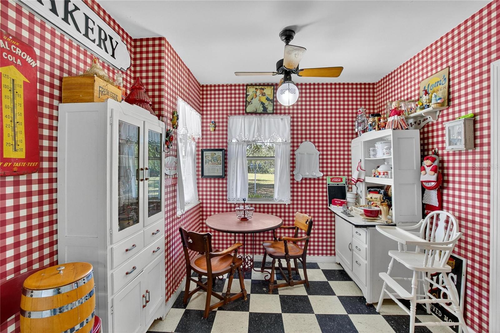 Image 19 of 51 For 2203 Hidden Pond Road