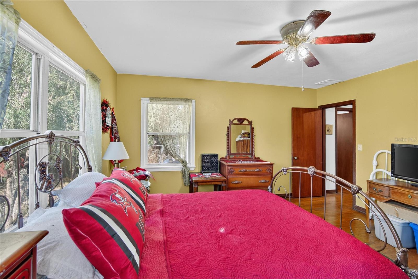 Image 23 of 51 For 2203 Hidden Pond Road