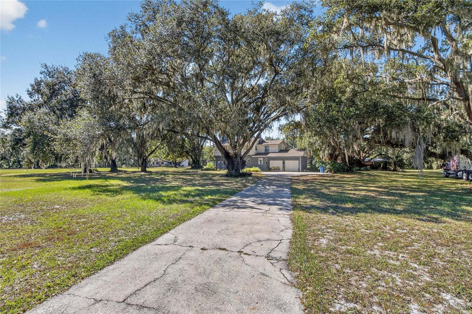 Image 43 of 51 For 2203 Hidden Pond Road