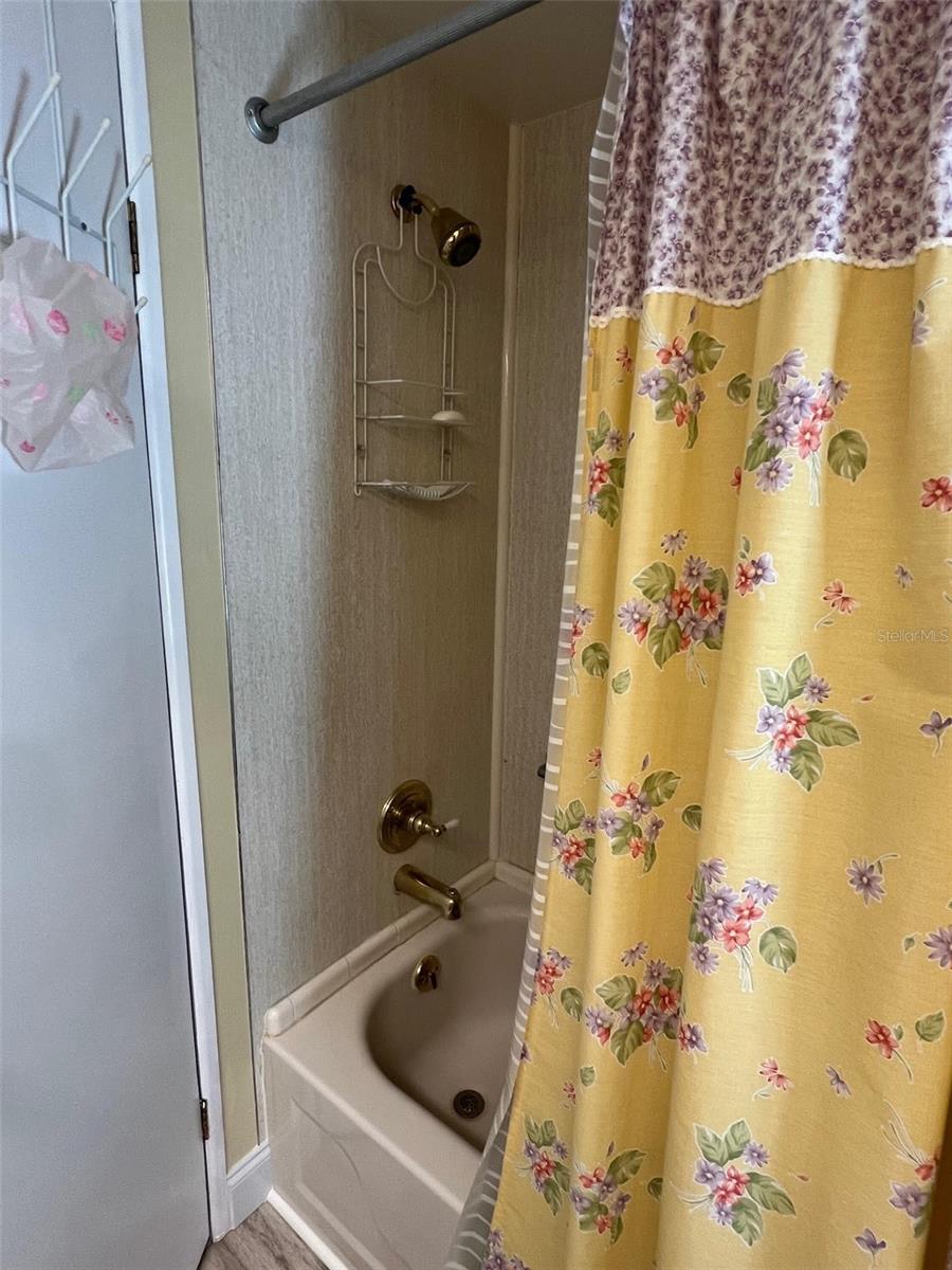 Image 31 of 32 For 215 Royal Palm Circle