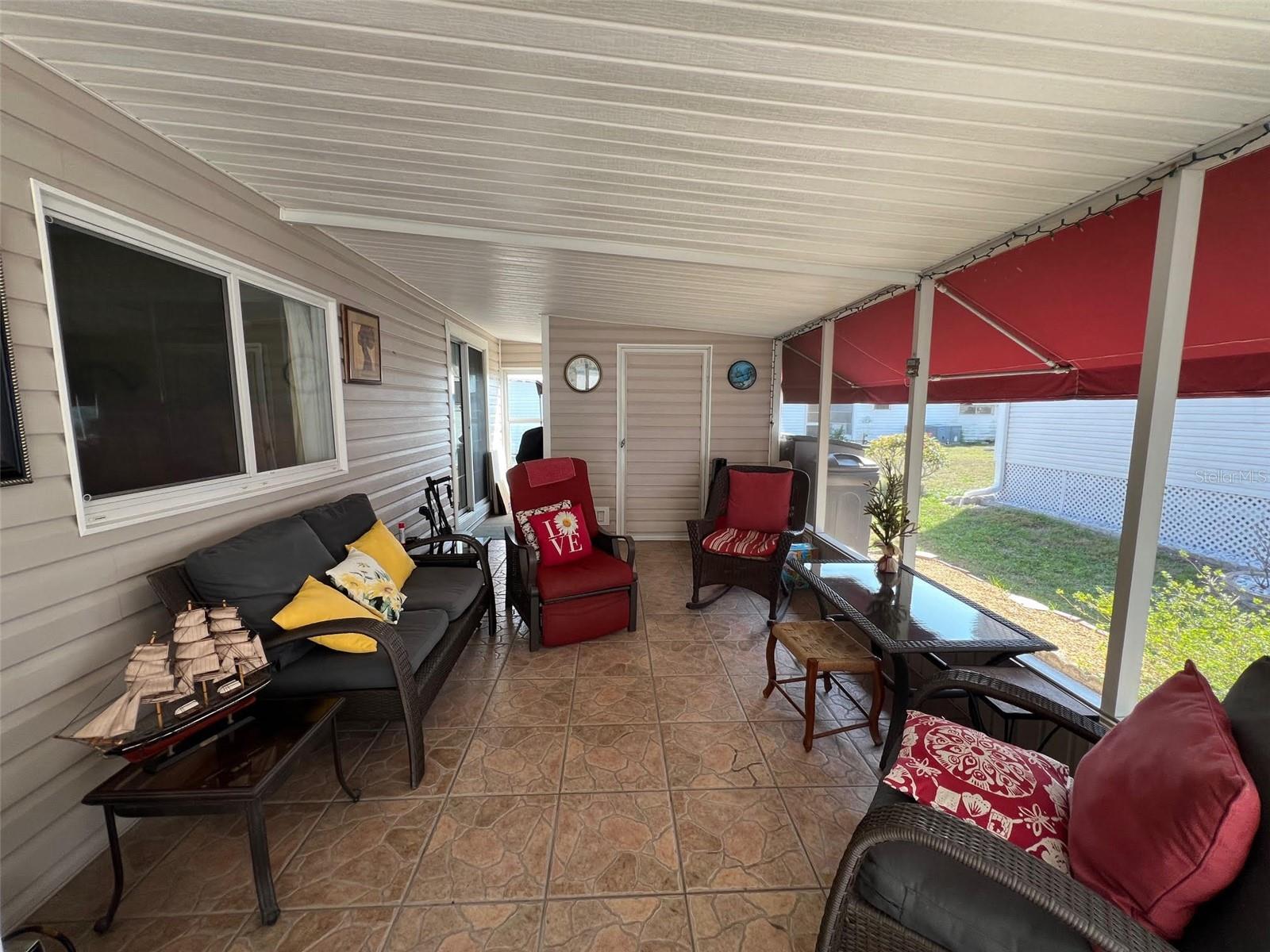 Image 4 of 32 For 215 Royal Palm Circle