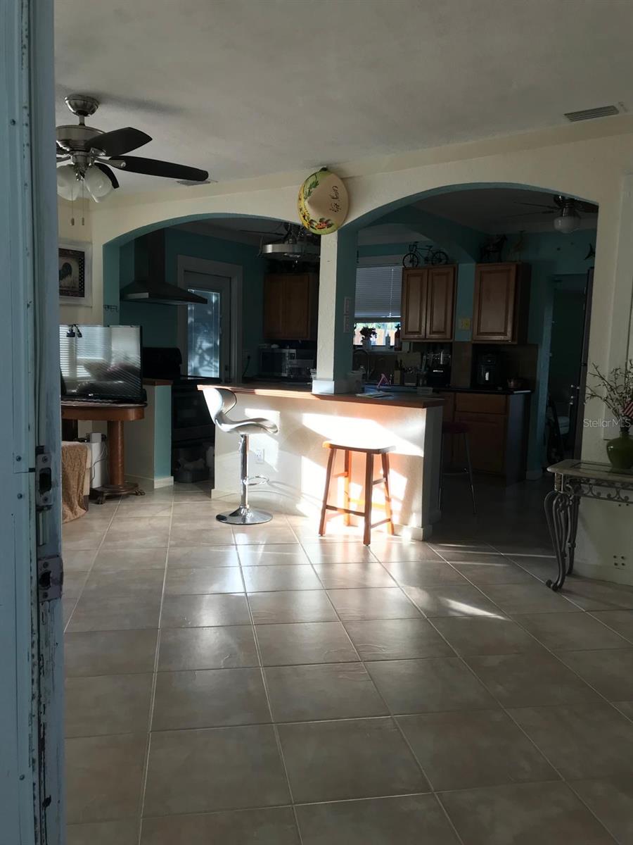 Image 5 of 24 For 1024 Apache Trail