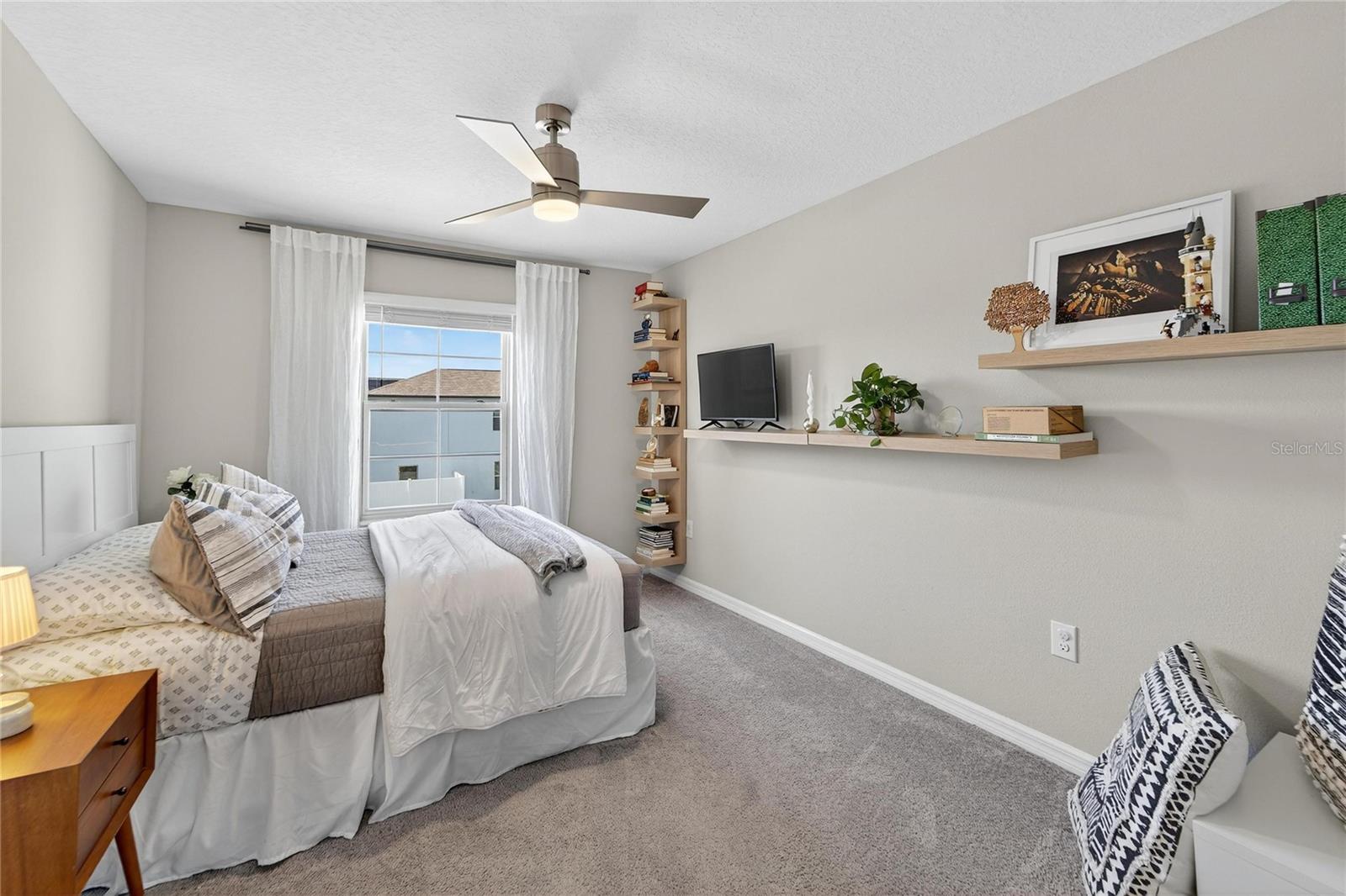 Image 16 of 50 For 3928 Cat Mint Street