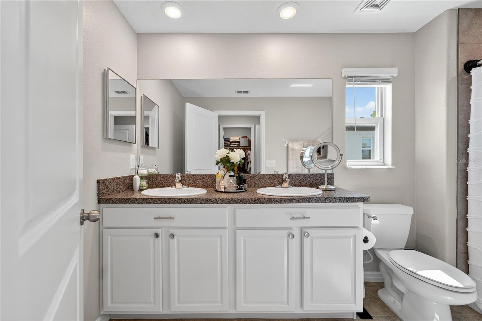 Image 29 of 50 For 3928 Cat Mint Street