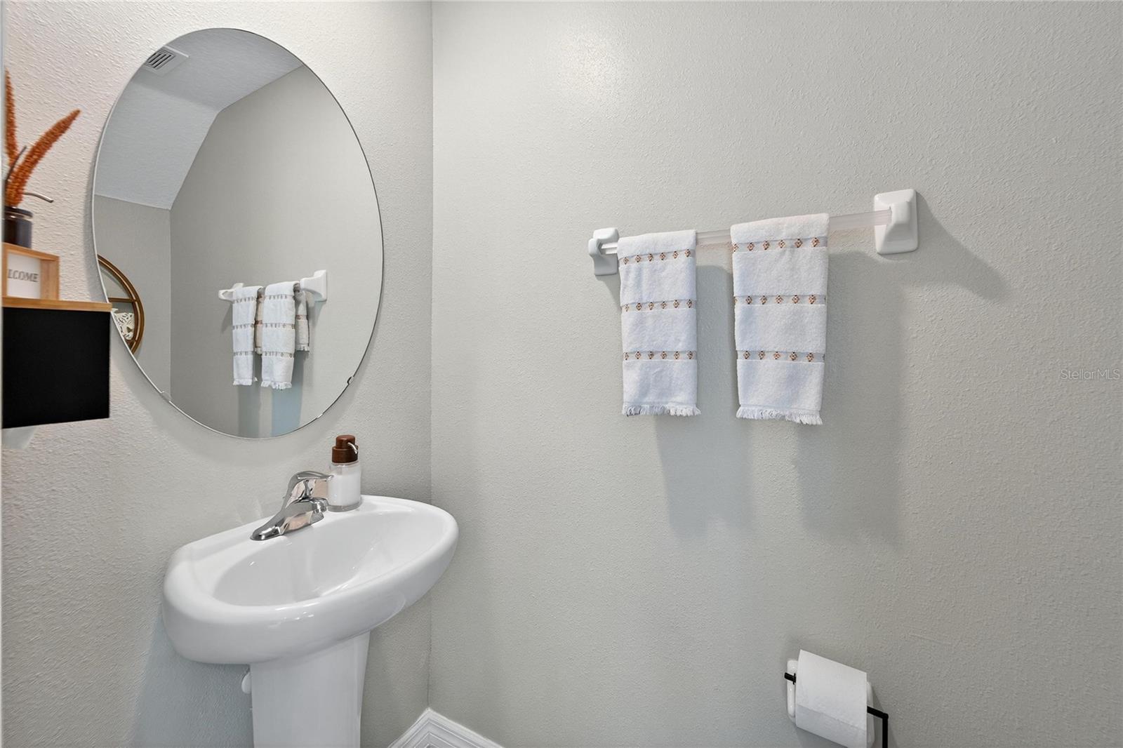 Image 39 of 50 For 3928 Cat Mint Street