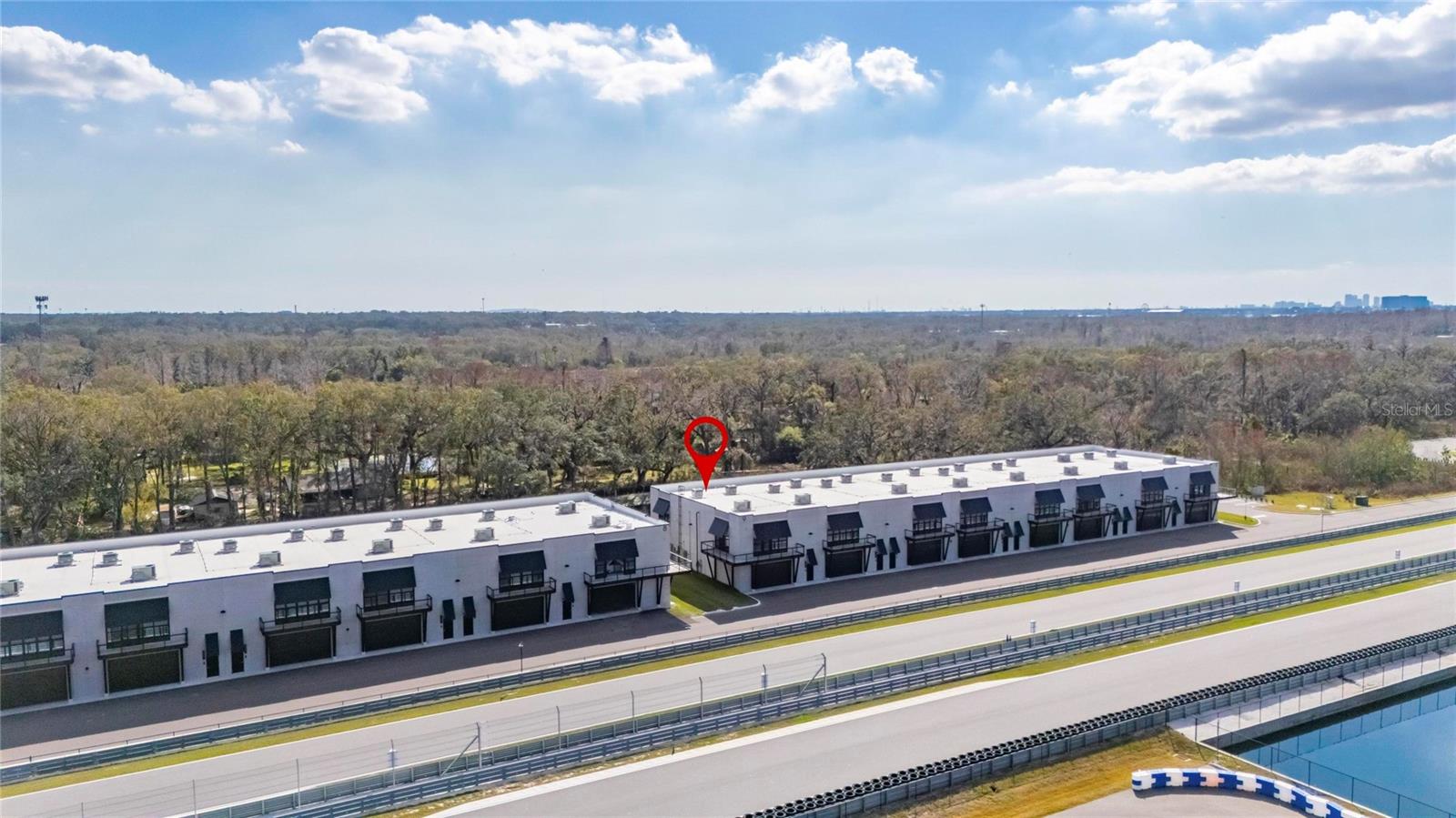 Image 21 of 42 For 6500 Motor Enclave Way 909