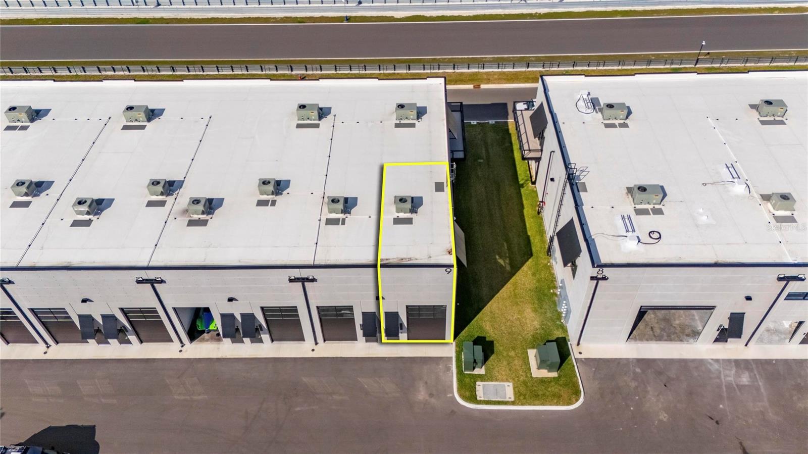 Image 24 of 42 For 6500 Motor Enclave Way 909