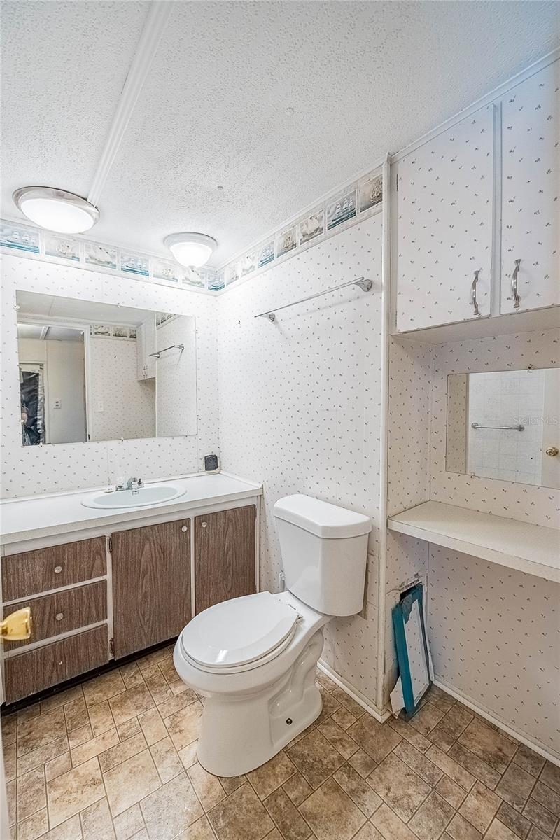 Image 18 of 29 For 37228 Eileen Avenue