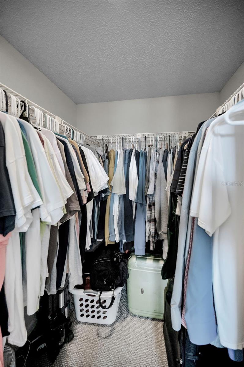 Listing photo id 26 for 1750 Belleair Forest Drive C12