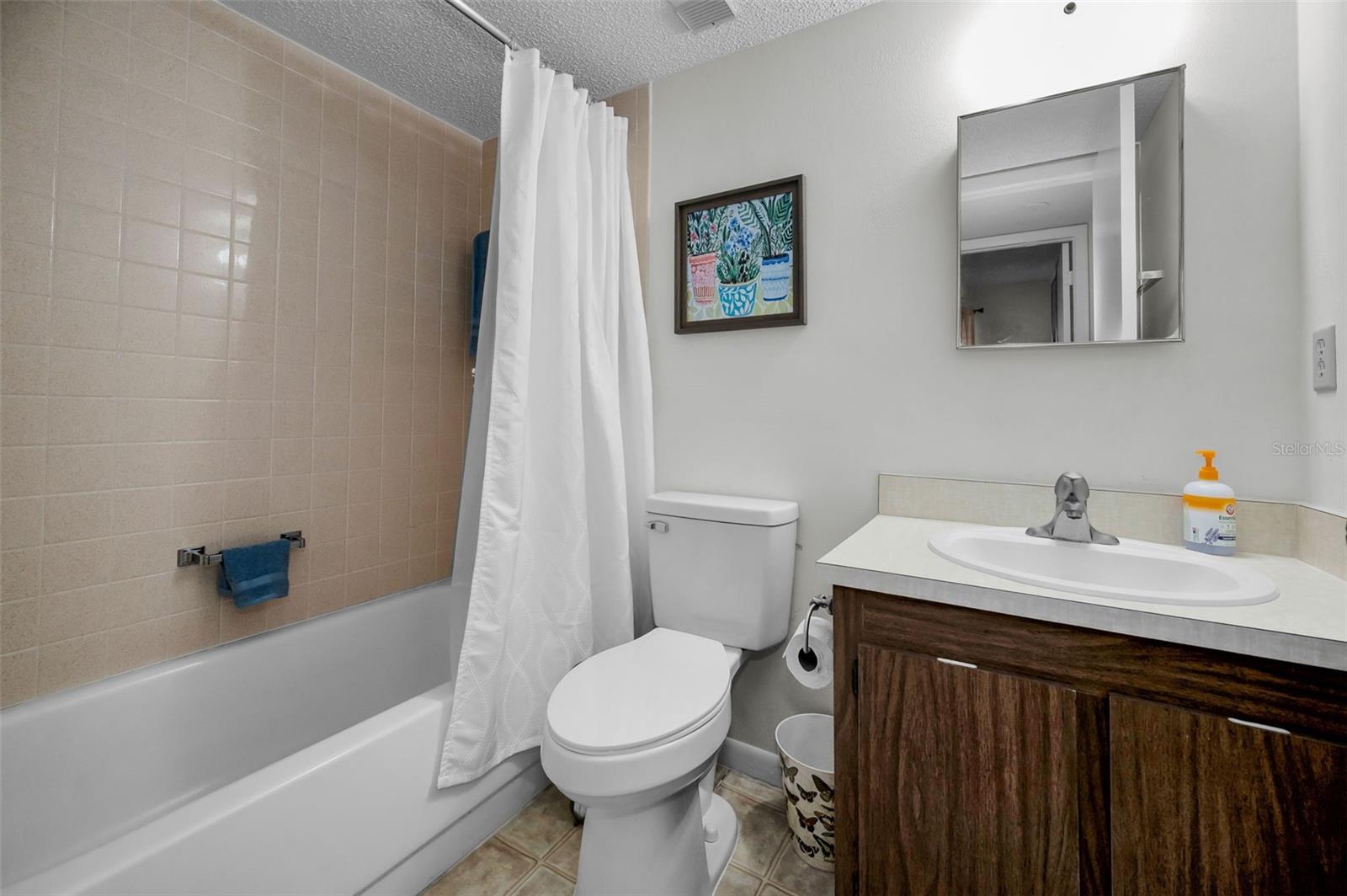Listing photo id 32 for 1750 Belleair Forest Drive C12