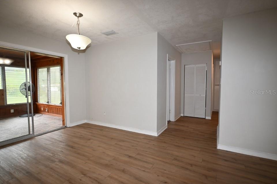 Image 14 of 25 For 37017 Meridian Avenue