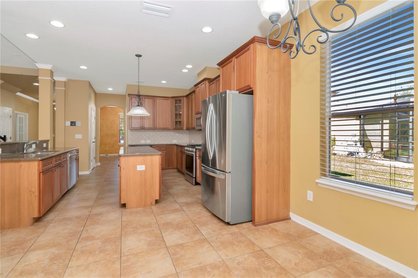 Listing photo id 16 for 16102 Colchester Palms Drive