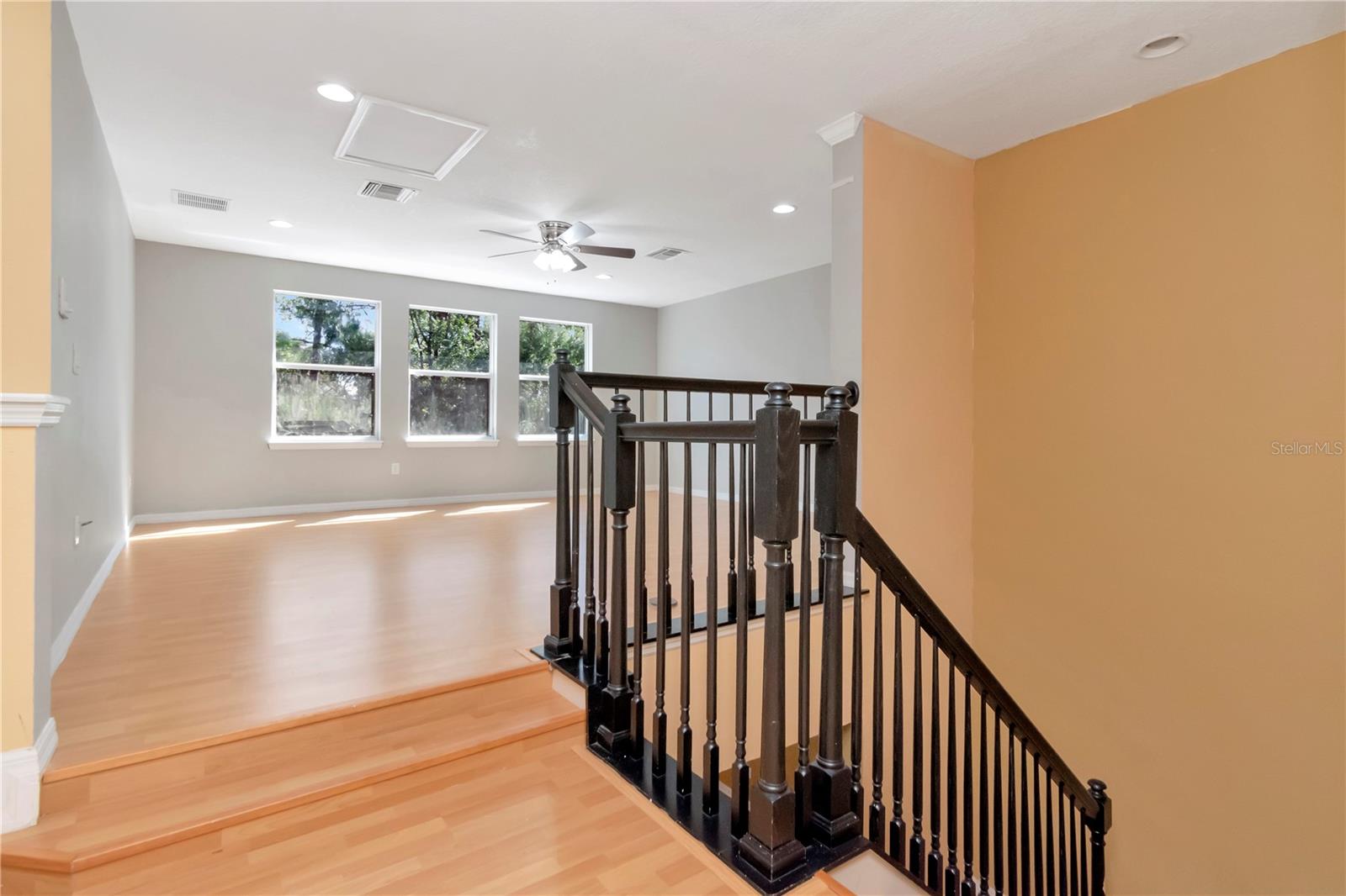 Listing photo id 19 for 16102 Colchester Palms Drive