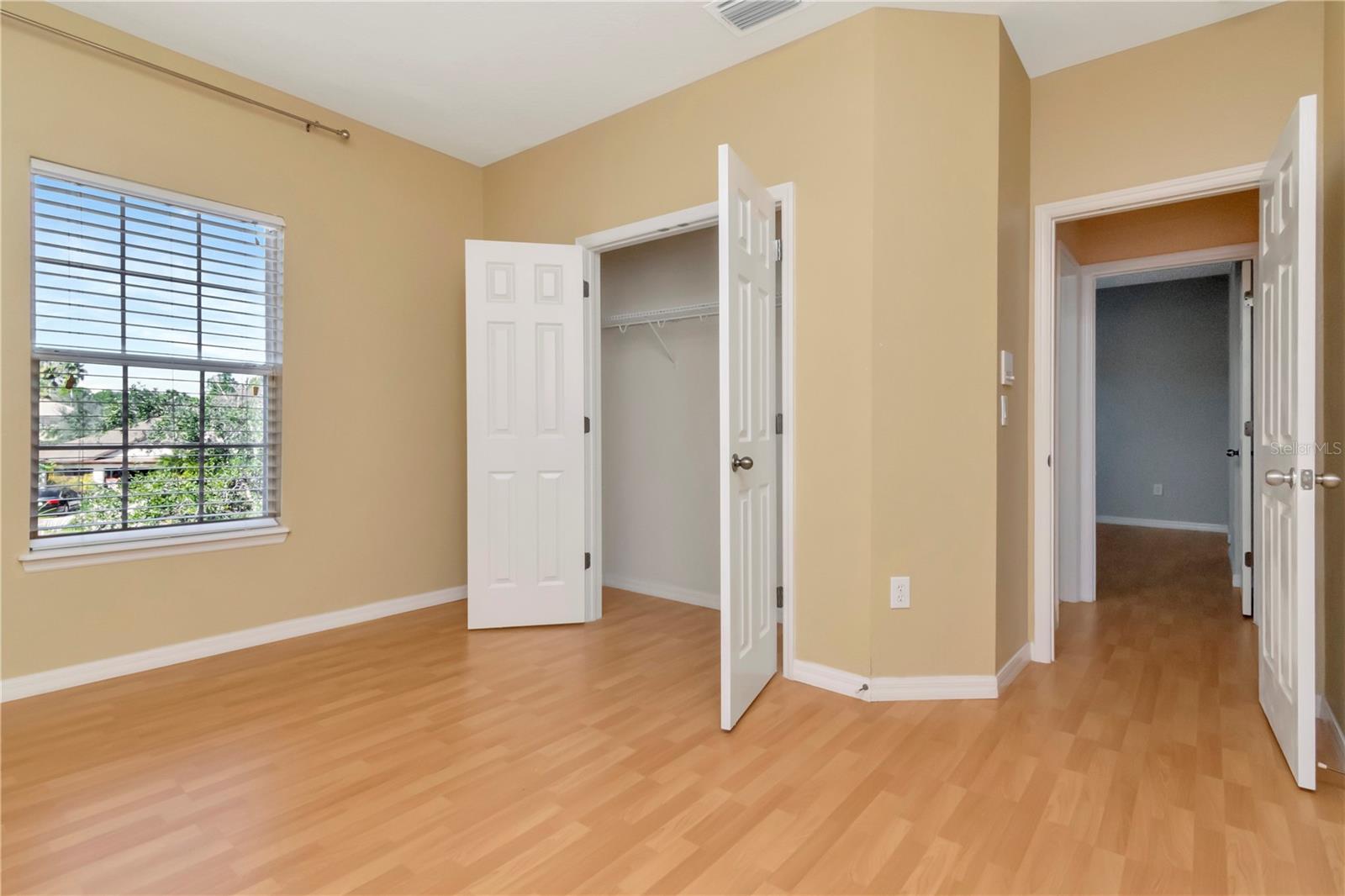 Listing photo id 21 for 16102 Colchester Palms Drive