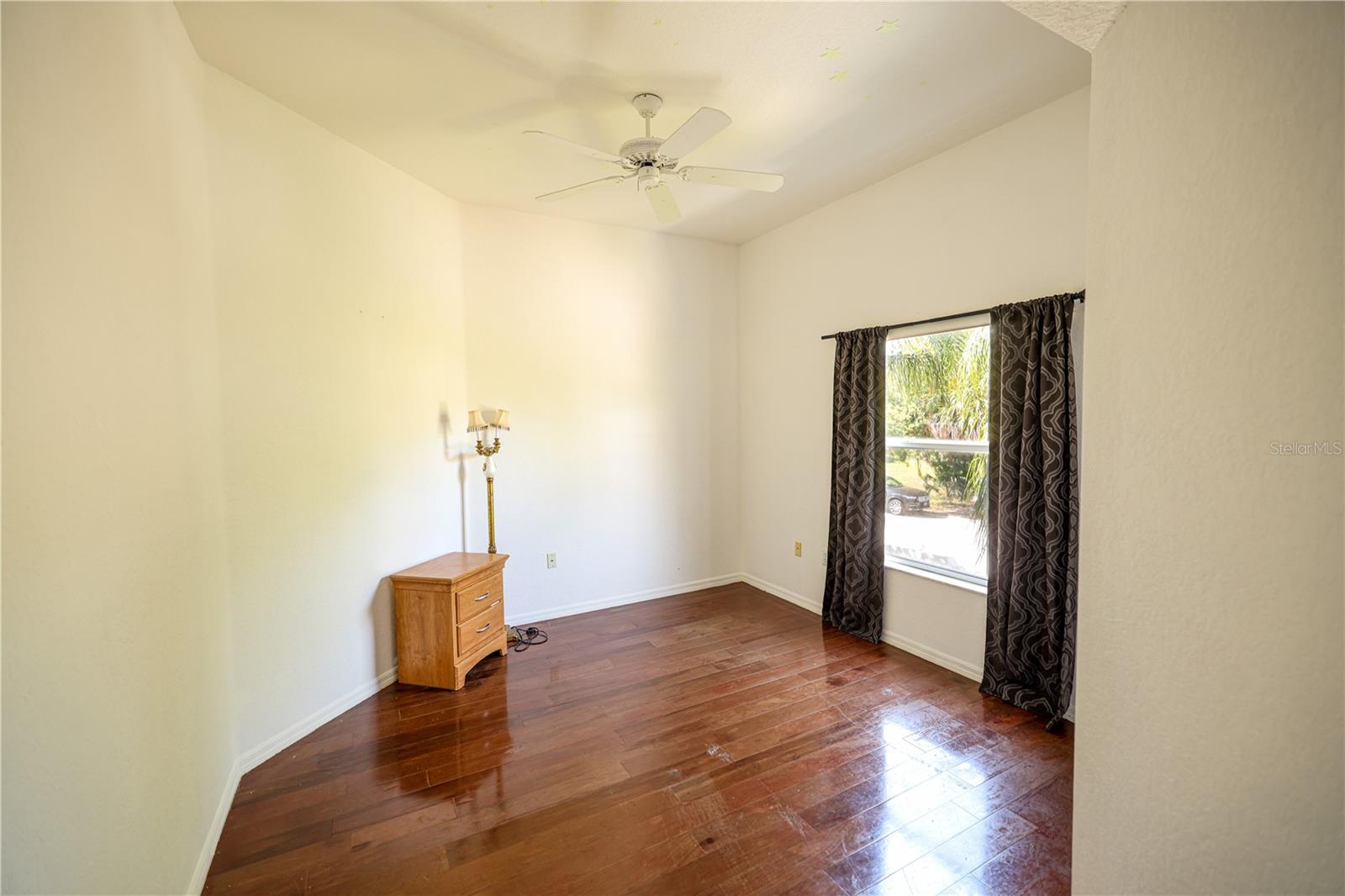 Image 25 of 31 For 7345 Brightwaters Court